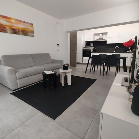 Apartamento Pama Mar Imperia Exterior foto